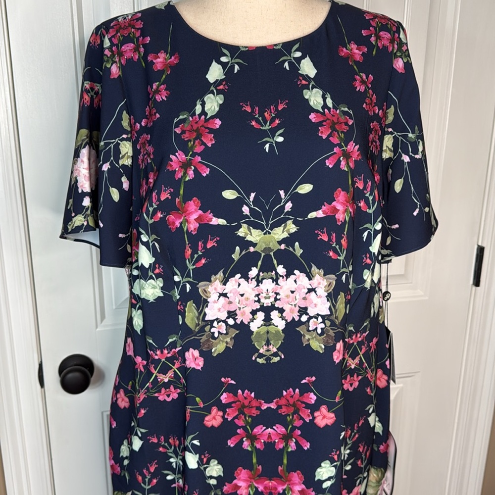 Adrianna Papell - Short Sleeve Knee Length Casual Dress Sz 16W - Picture 4 of 12